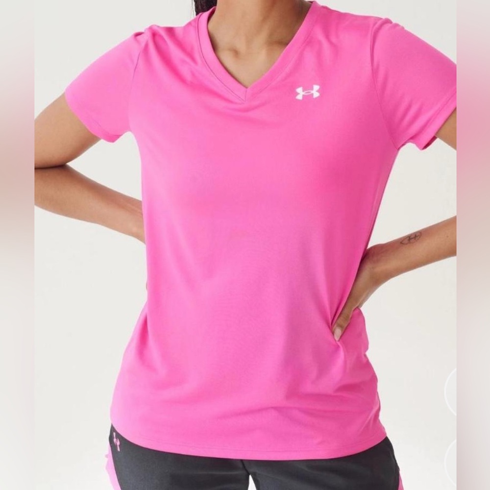 Under Armour Lightweight Short Sleeve V-neck Athletic Top size S
